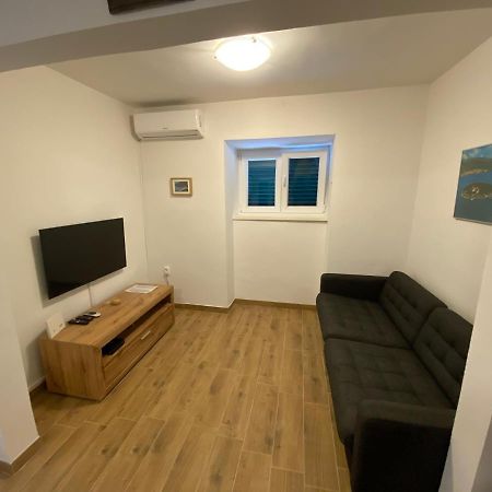 Holiday Home Olea Punat Exterior foto